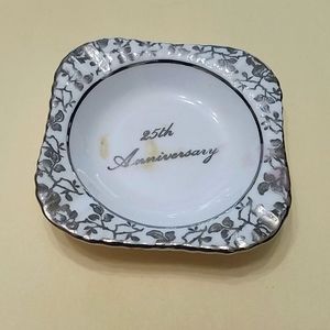 Bone China Royal Windsor Ring Holder/Ash Tray Vtg